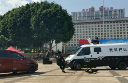 展示形象投身安保維穩
