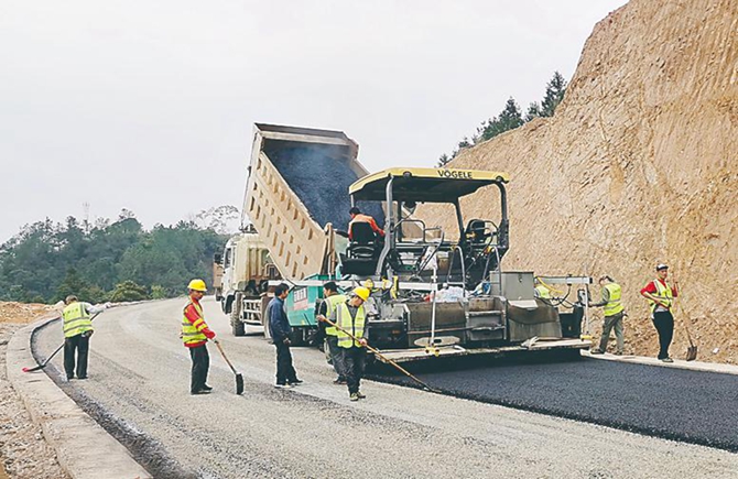 “鄉鄉通”公路建設加快