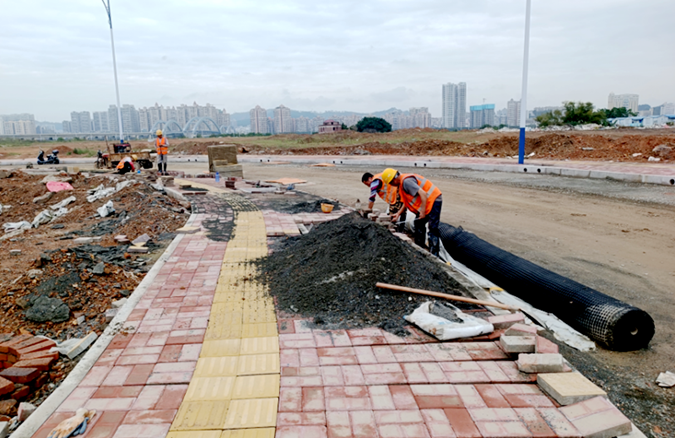 加快新道路建設