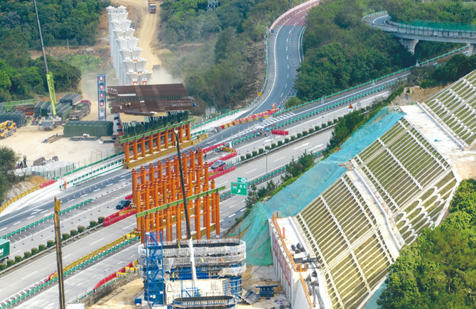 南深高鐵建設忙