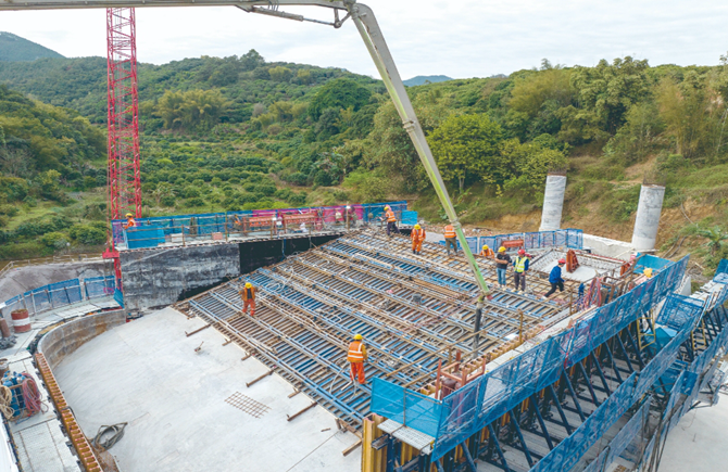 蒼容潯江大橋完成首個錨碇澆筑