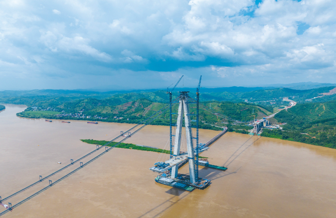 建設(shè)潯江大橋