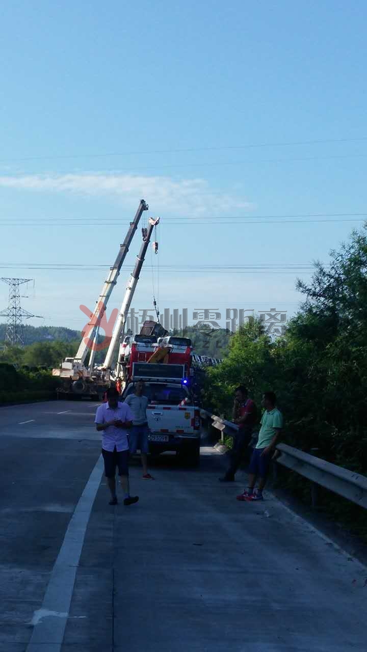 事故現場。網友“梧州通達農牧科技有限公司程瓊慶”攝