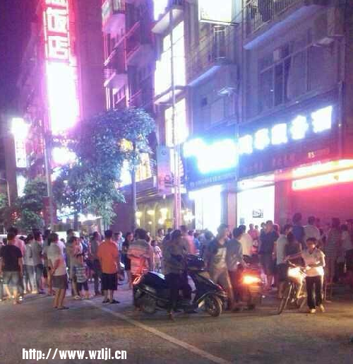 案發(fā)現(xiàn)場。 圖片來自網(wǎng)友“l(fā)tx6296”